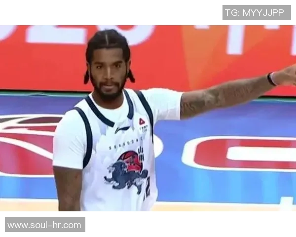 北京男篮与广东男篮激战正酣谁能在这场巅峰对决中笑到最后